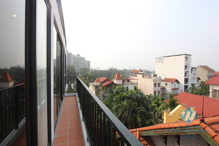 Modern charming apartment for rent on Dang Thai Mai, Tay Ho